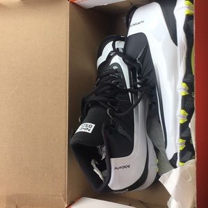 Nike Cleats size 5y